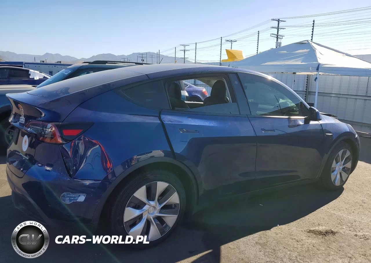 2021 Tesla Model Y VIN:5YJYGDEE9MF148214 - 3