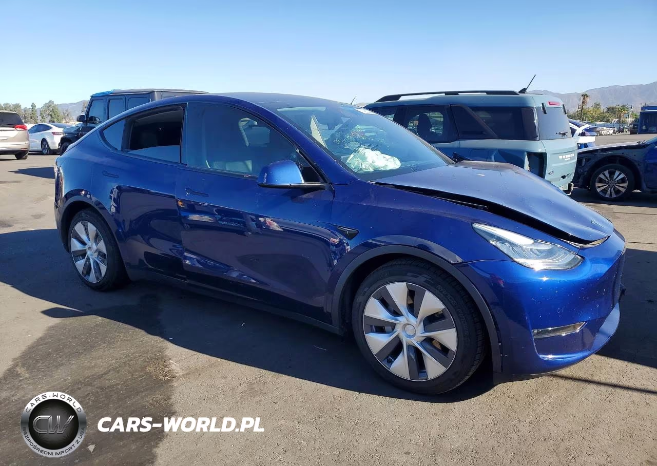 2021 Tesla Model Y VIN:5YJYGDEE9MF148214 - 4