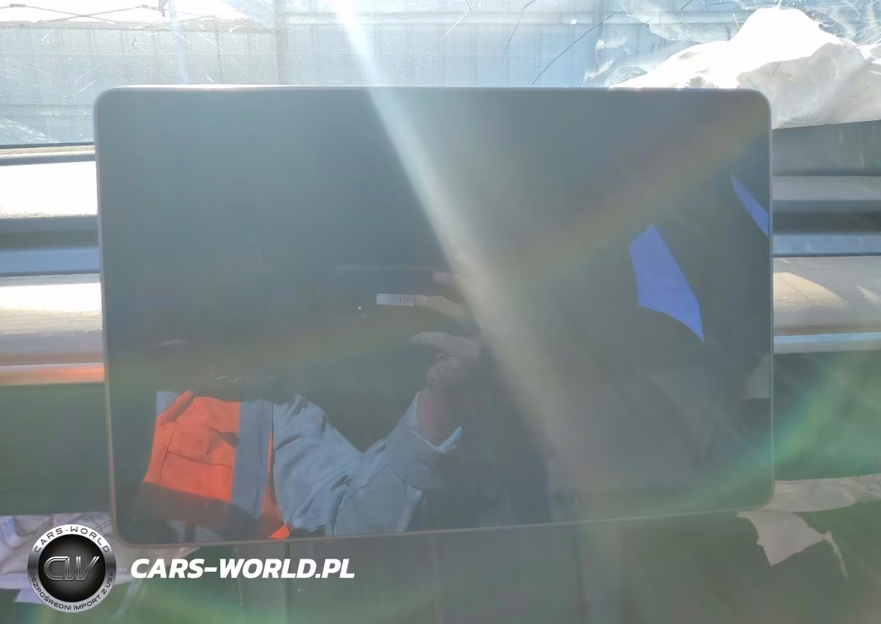 2021 Tesla Model Y VIN:5YJYGDEE9MF148214 - 9