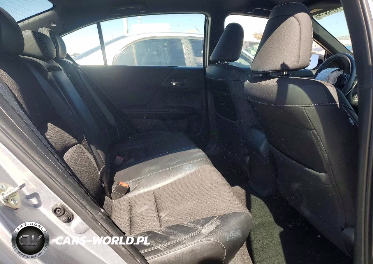 2017 Honda Accord Sport VIN:1HGCR2F51HA030293 - 10