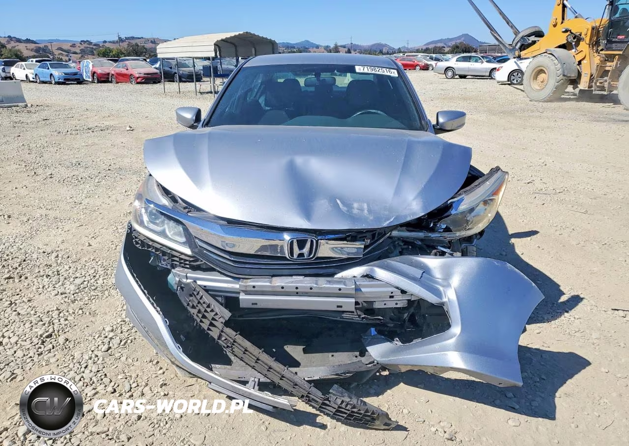 2017 Honda Accord Sport VIN:1HGCR2F51HA030293 - 5