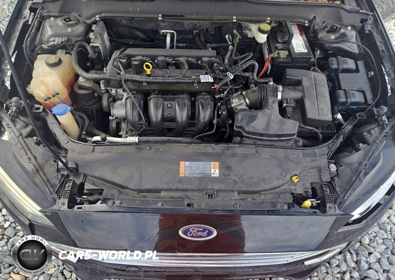 2018 Ford Fusion S VIN:3FA6P0G7XJR253682 - 11