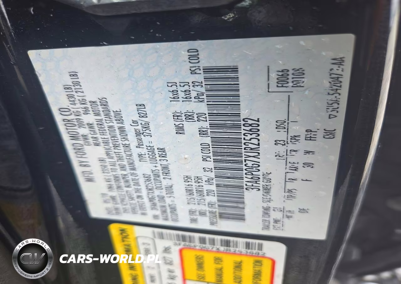 2018 Ford Fusion S VIN:3FA6P0G7XJR253682 - 12