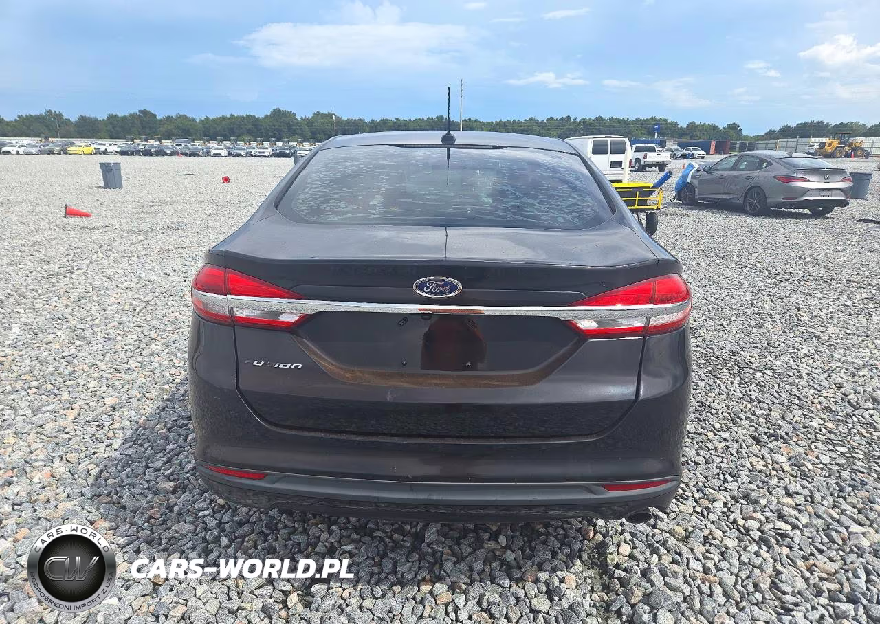 2018 Ford Fusion S VIN:3FA6P0G7XJR253682 - 6