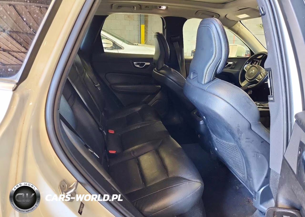 2020 Volvo Xc60 T5 Momentum VIN:YV4102RKXL1589221 - 11