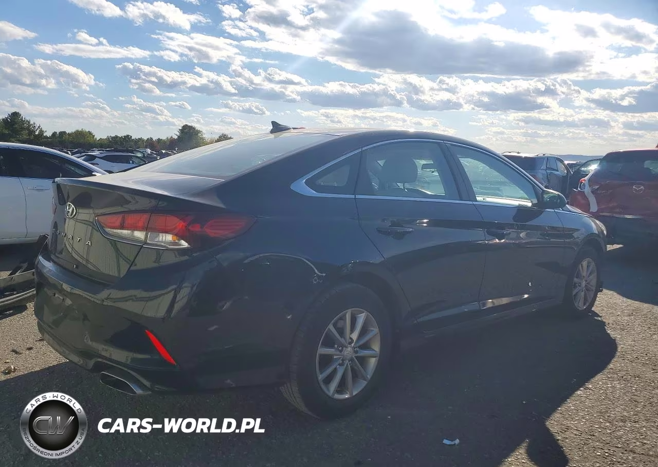 2018 Hyundai Sonata Se VIN:5NPE24AF7JH658056 - 3