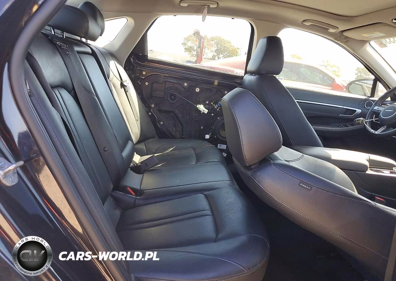 2025 Hyundai Sonata Hybrid Limited VIN:KMHL54JJ1SA126986 - 10