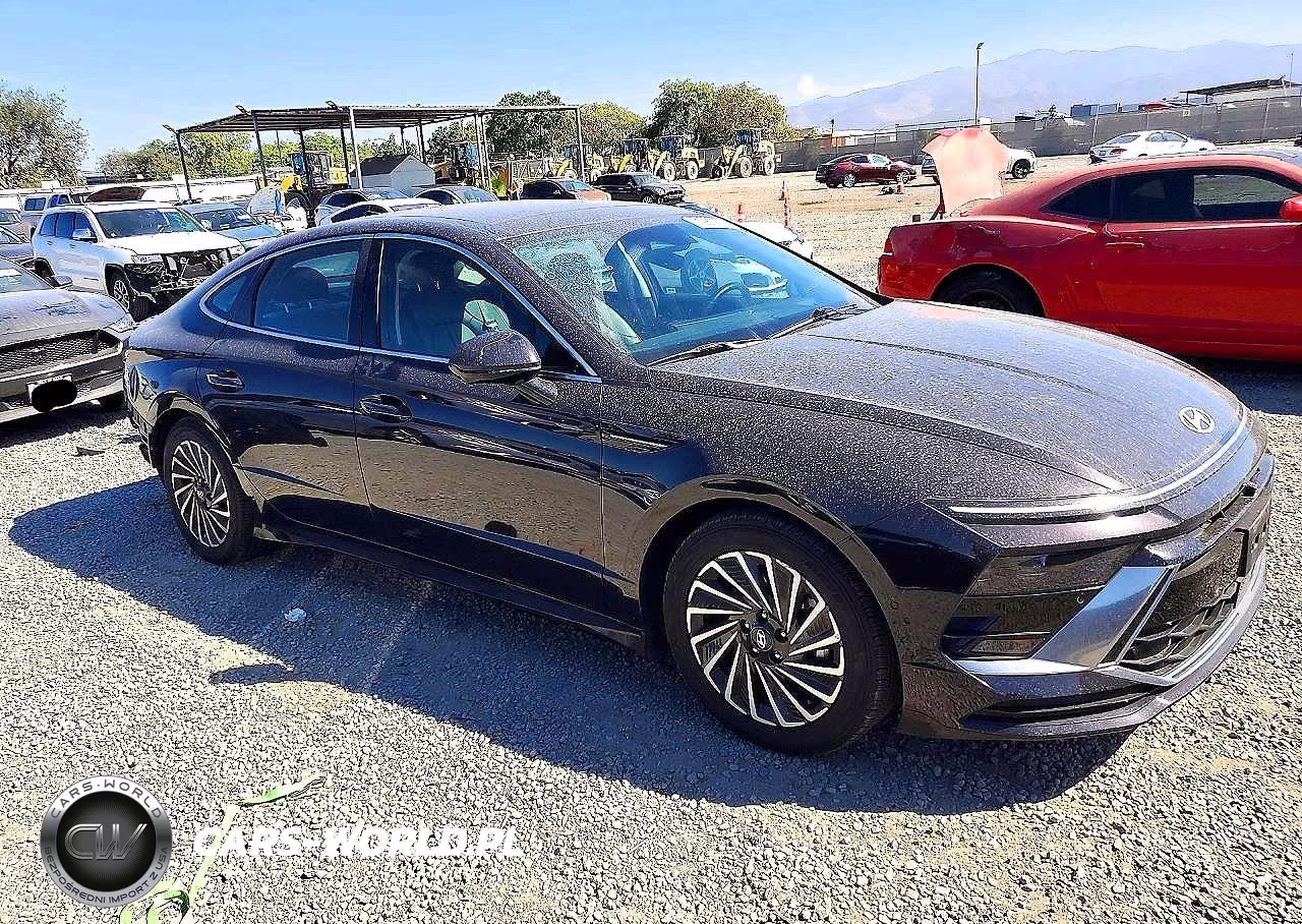 2025 Hyundai Sonata Hybrid Limited VIN:KMHL54JJ1SA126986 - 4