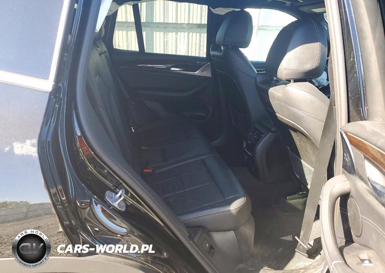 2018 BMW X3 xDrive30I VIN:5UXTR9C50JLC74136 - 11