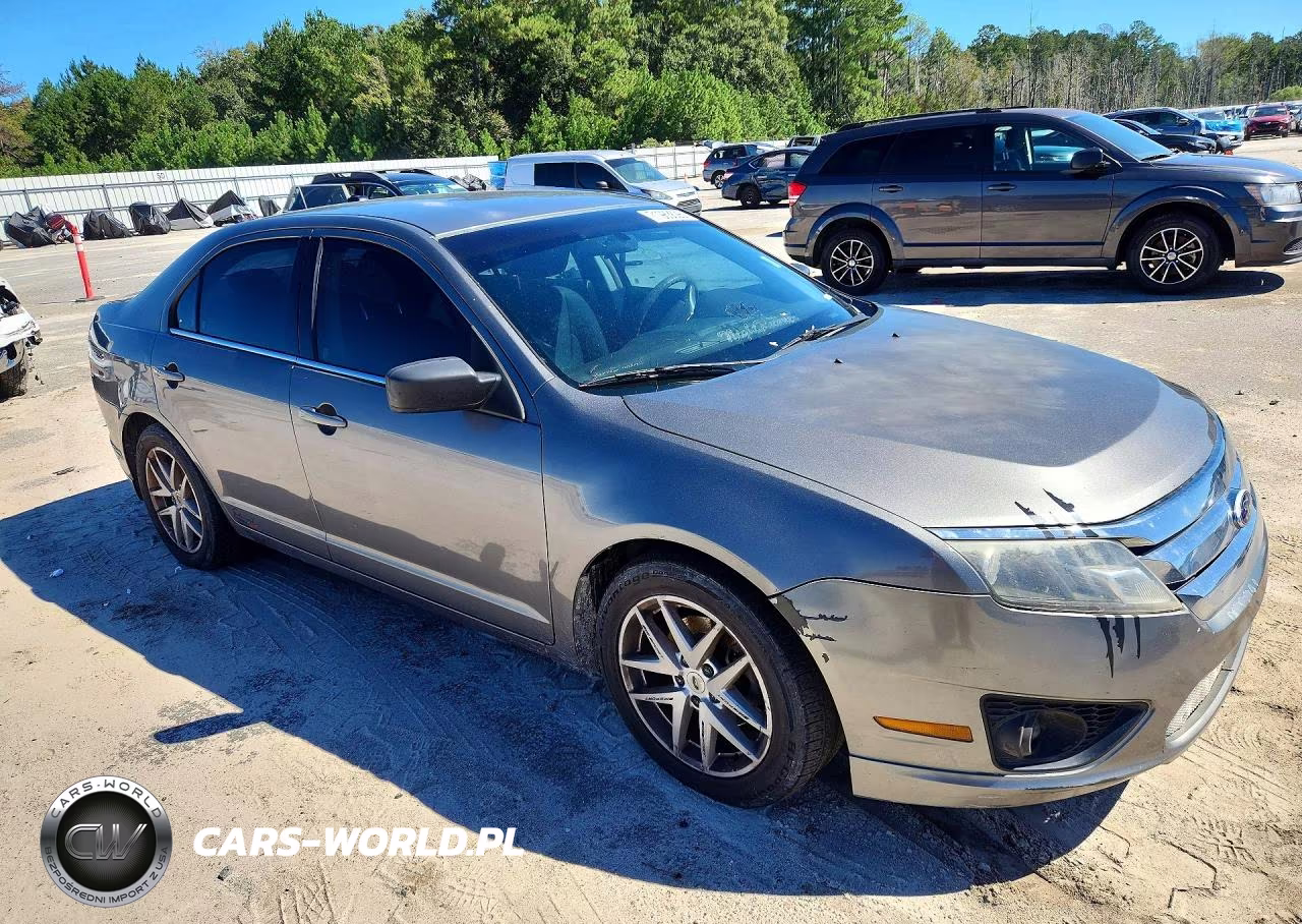 2010 Ford Fusion Se VIN:3FAHP0HA1AR412107 - 4