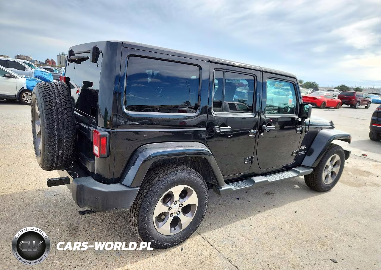 2016 Jeep Wrangler Unlimited Sahara VIN:1C4BJWEGXGL114479 - 3