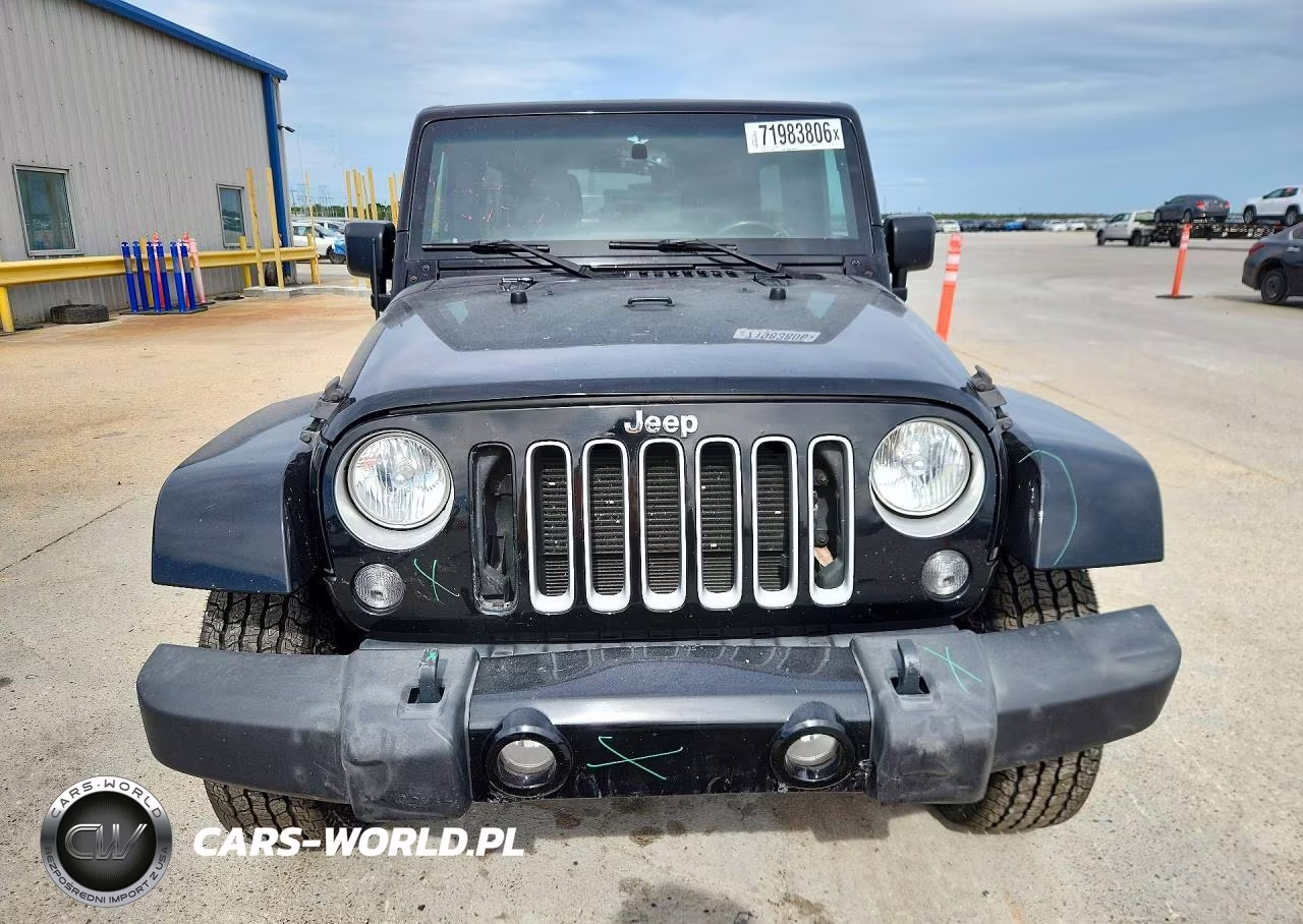 2016 Jeep Wrangler Unlimited Sahara VIN:1C4BJWEGXGL114479 - 5