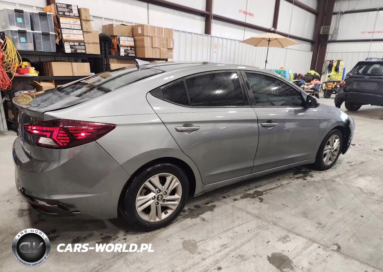 2019 Hyundai Elantra Sel VIN:KMHD84LF0KU781806 - 3