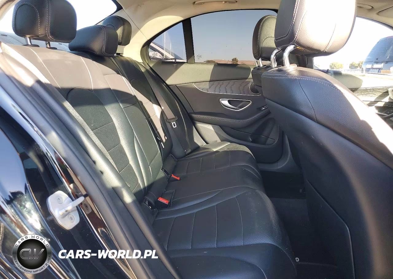 2016 Mercedes-Benz C 300 VIN:55SWF4JB7GU151380 - 10