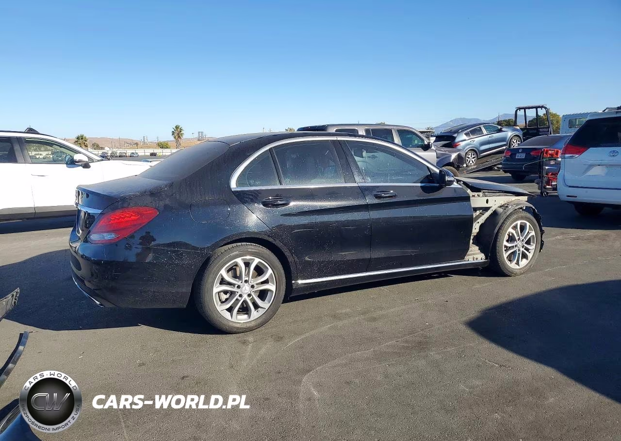 2016 Mercedes-Benz C 300 VIN:55SWF4JB7GU151380 - 3