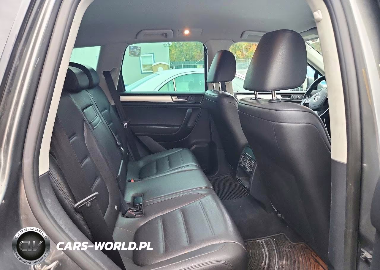 2014 Volkswagen Touareg V6 VIN:WVGEF9BP3ED013873 - 11