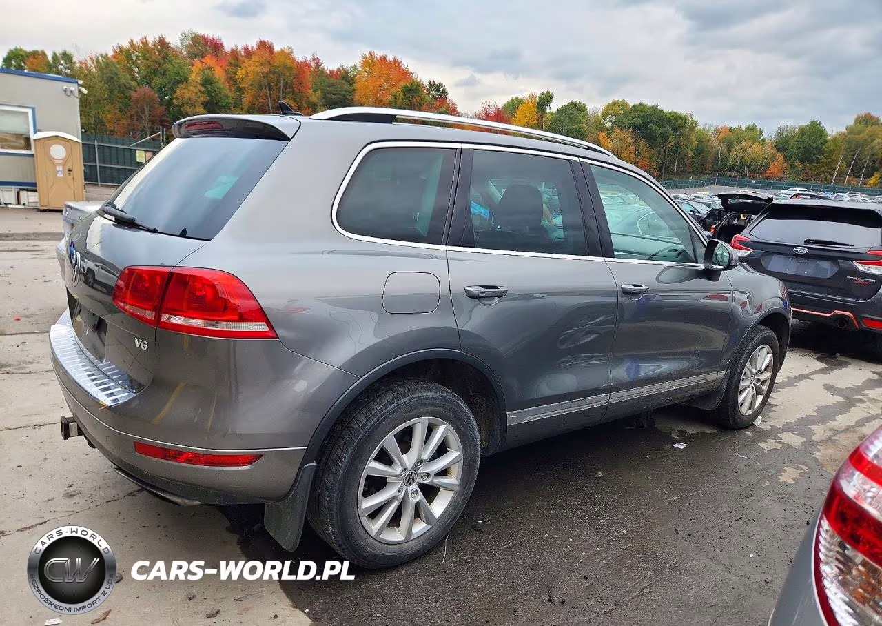 2014 Volkswagen Touareg V6 VIN:WVGEF9BP3ED013873 - 3