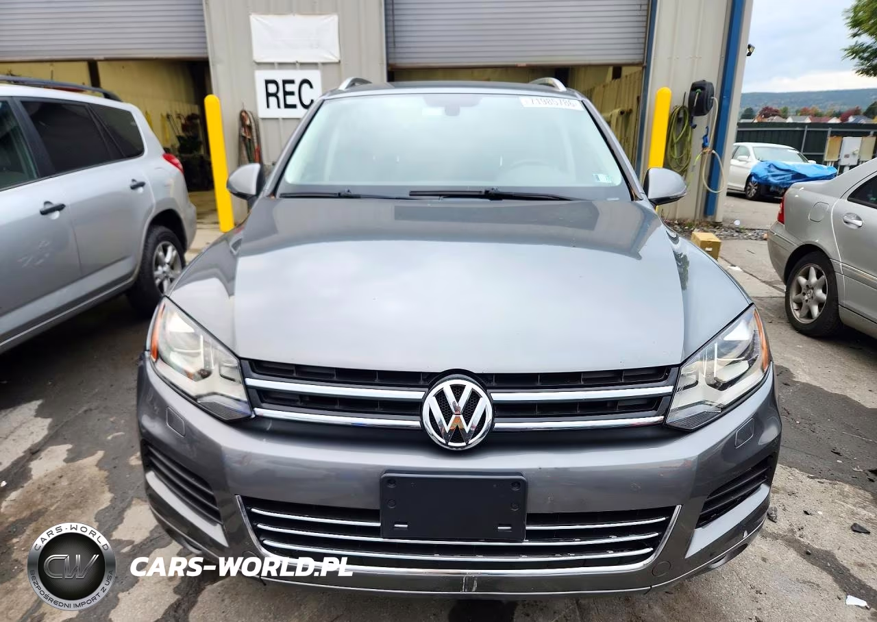 2014 Volkswagen Touareg V6 VIN:WVGEF9BP3ED013873 - 5