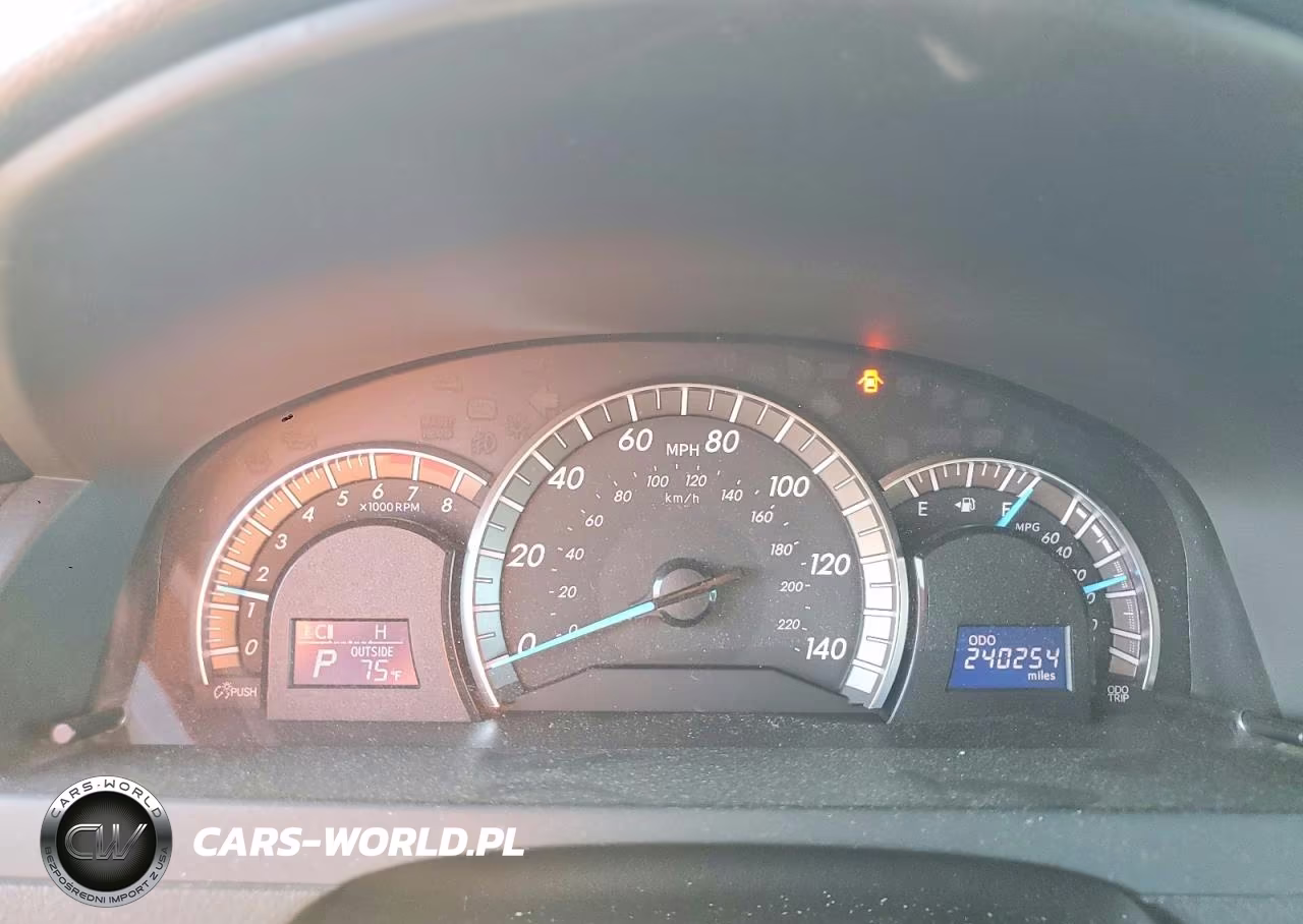 2014 Toyota Camry Se VIN:4T1BF1FK3EU746461 - 9
