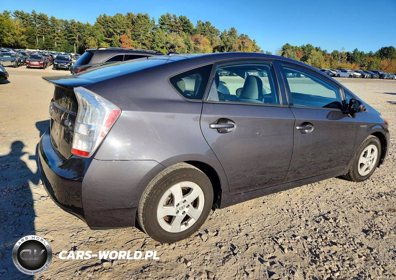 2011 Toyota Prius Three VIN:JTDKN3DU3B5331542 - 3