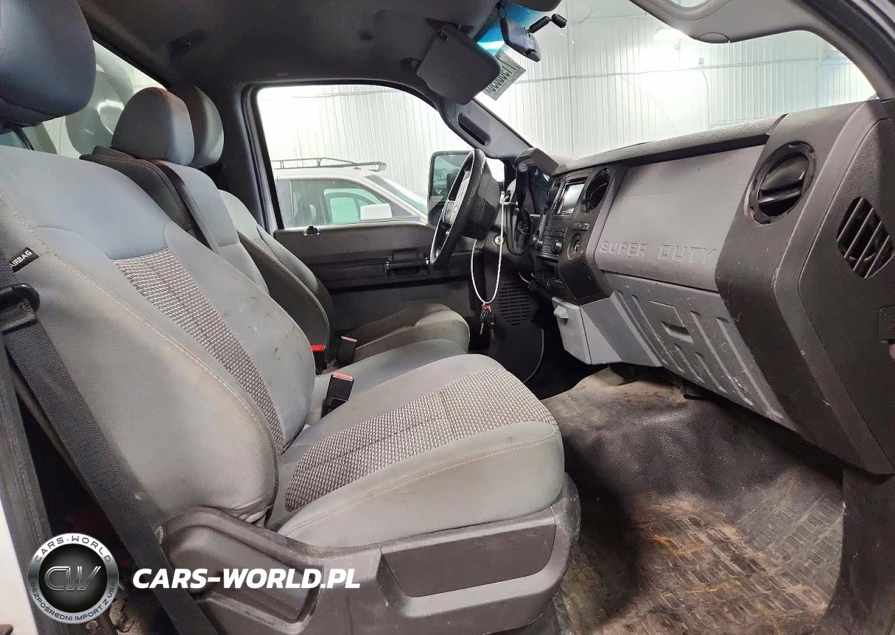 2016 Ford F250 Super Duty VIN:1FTBF2B63GEC63472 - 10