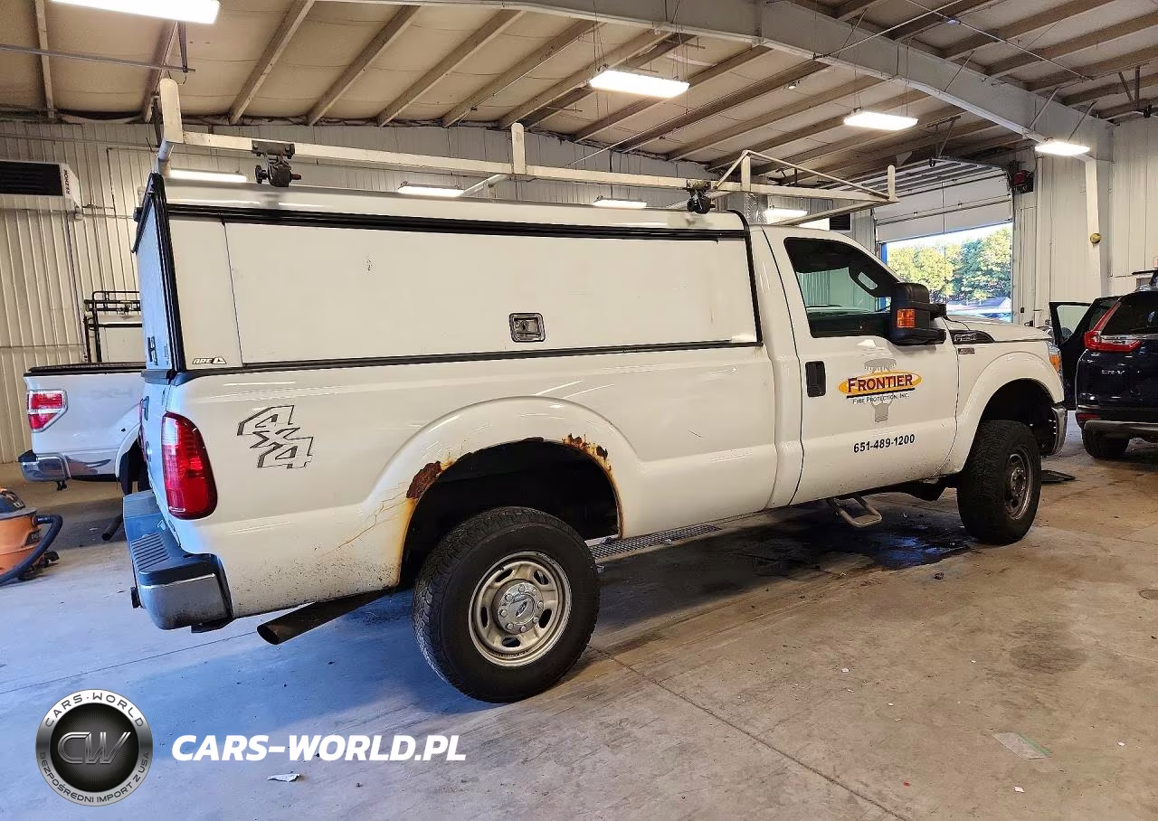 2016 Ford F250 Super Duty VIN:1FTBF2B63GEC63472 - 3