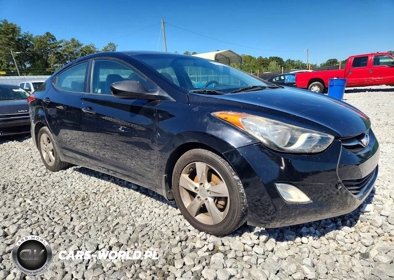 2013 Hyundai Elantra Gls VIN:KMHDH4AE0DU546643 - 4
