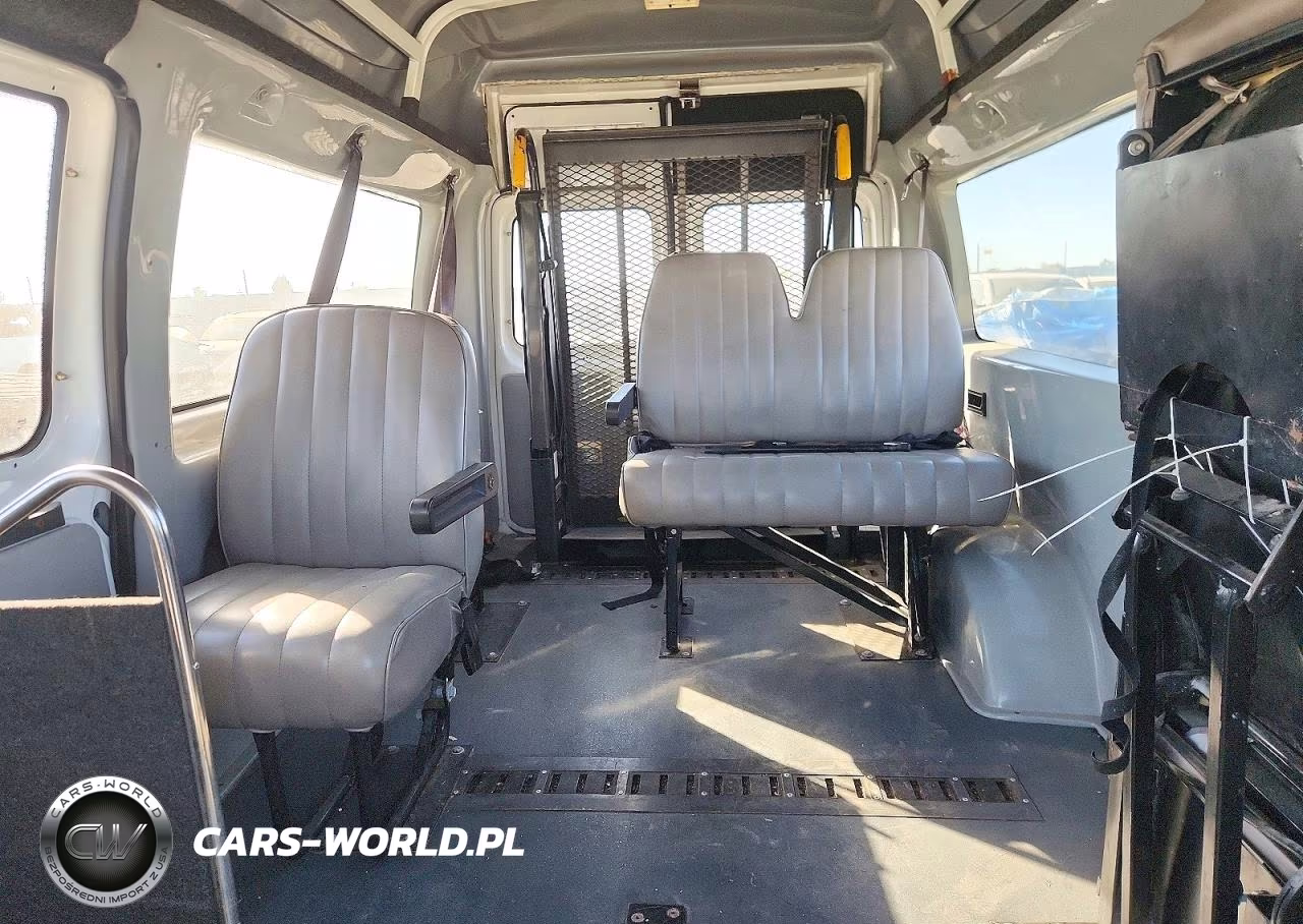 2003 Ford Econoline E250 Van VIN:1FTNE24253HA61445 - 10