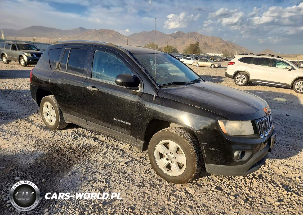 2014 Jeep Compass Sport VIN:1C4NJCBA8ED785992 - 4