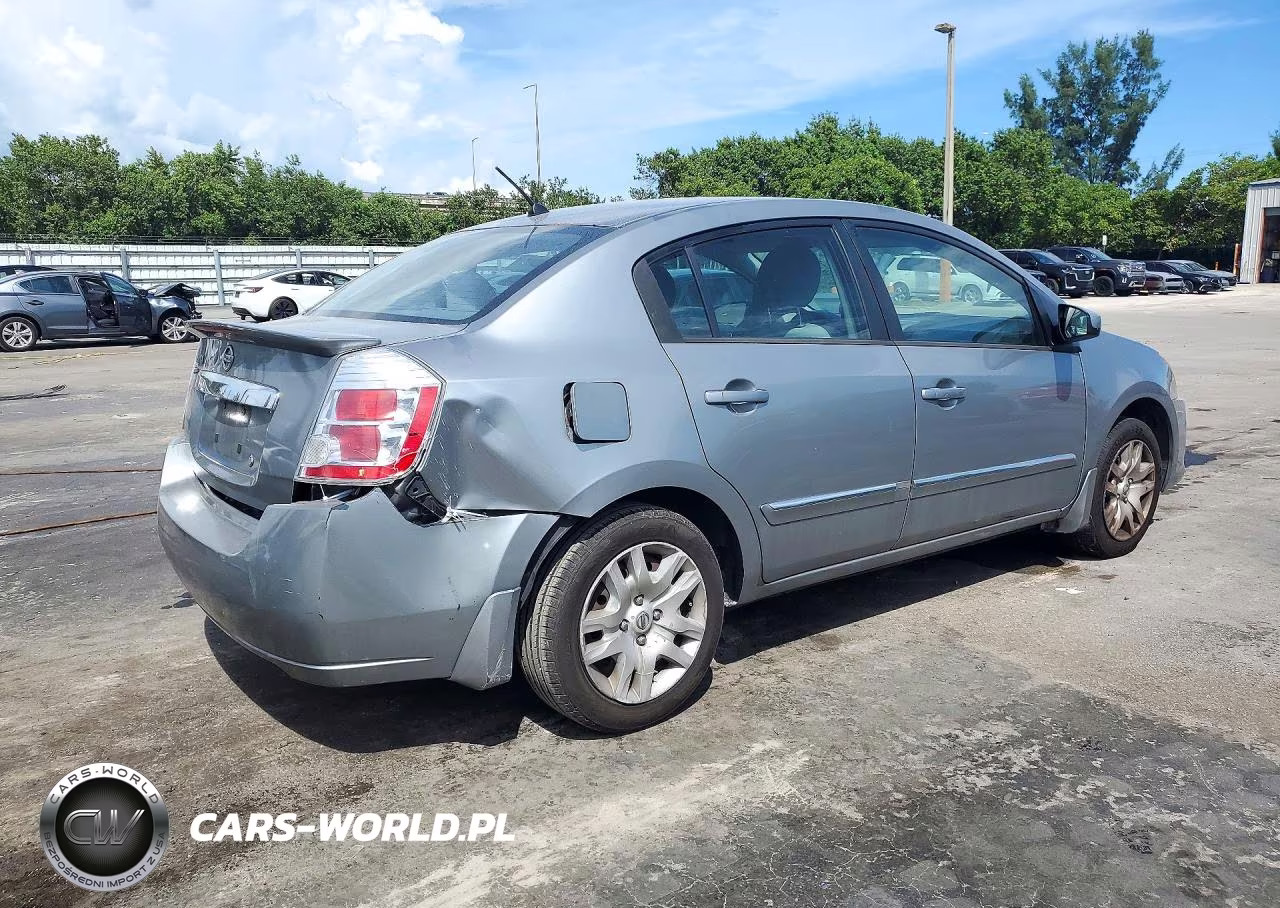 2012 Nissan Sentra 2.0 VIN:3N1AB6AP8CL686733 - 3