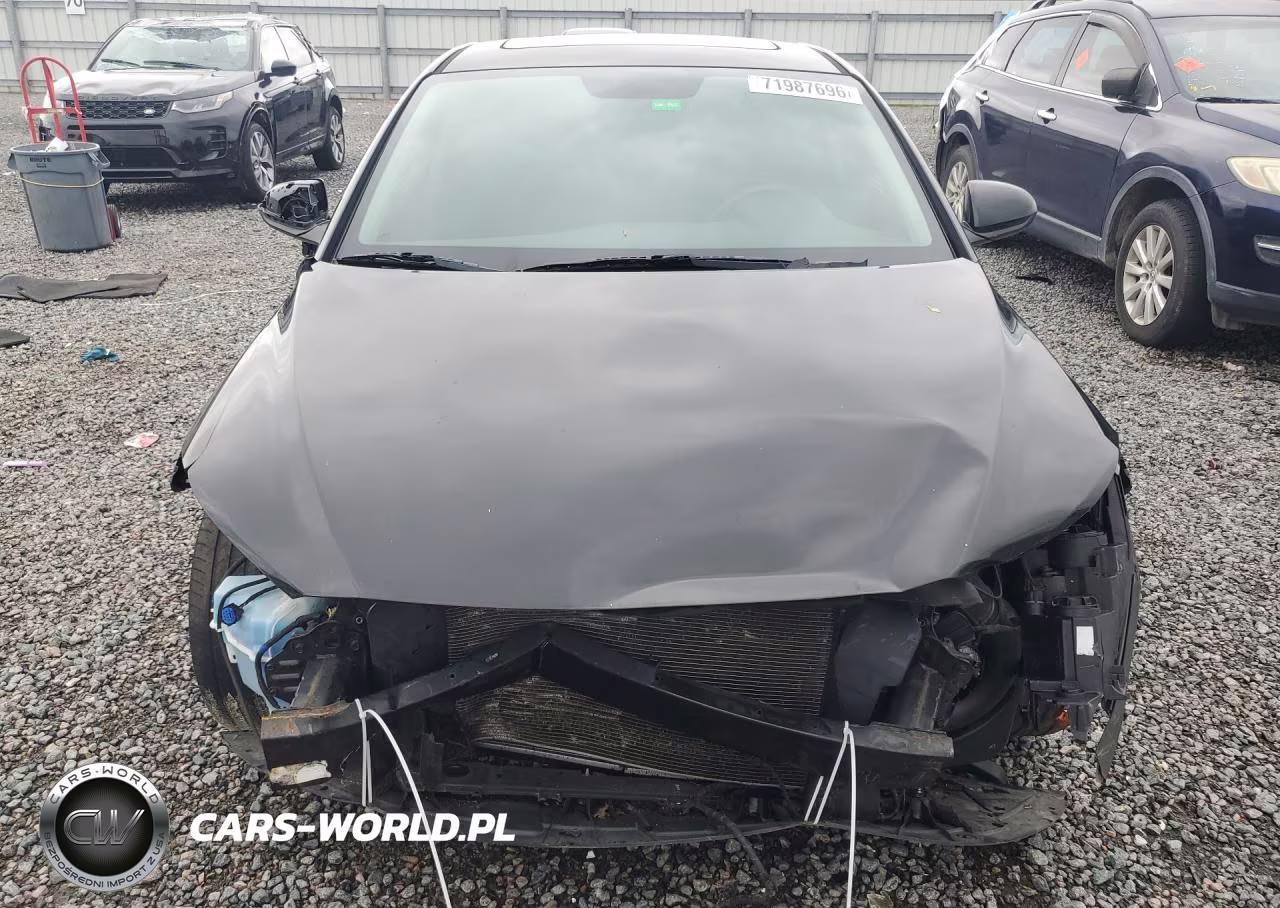 2018 Hyundai Elantra Value Edition VIN:5NPD84LF5JH220059 - 5