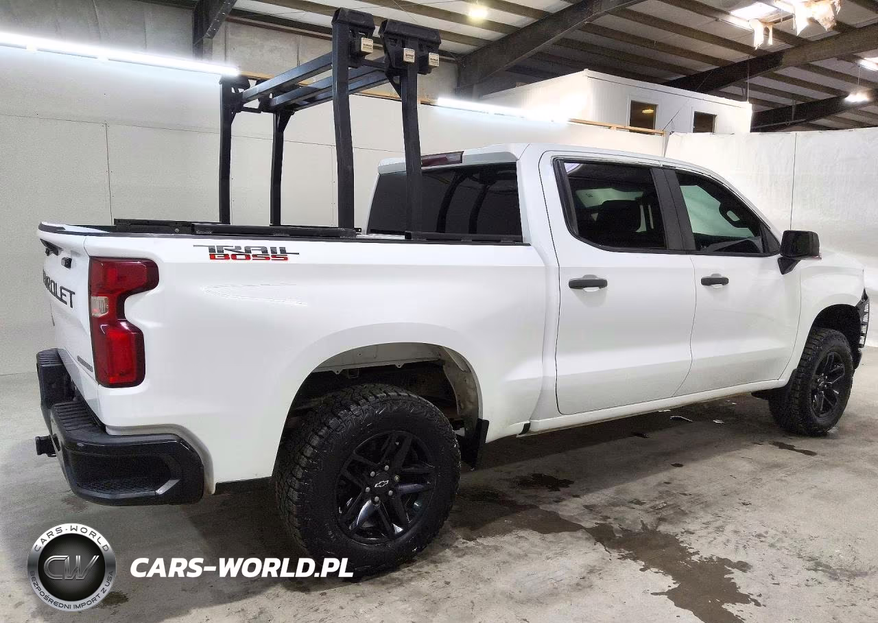 2021 Chevrolet Silverado K1500 Trail Boss Custom VIN:1GCPYCEF1MZ272225 - 3