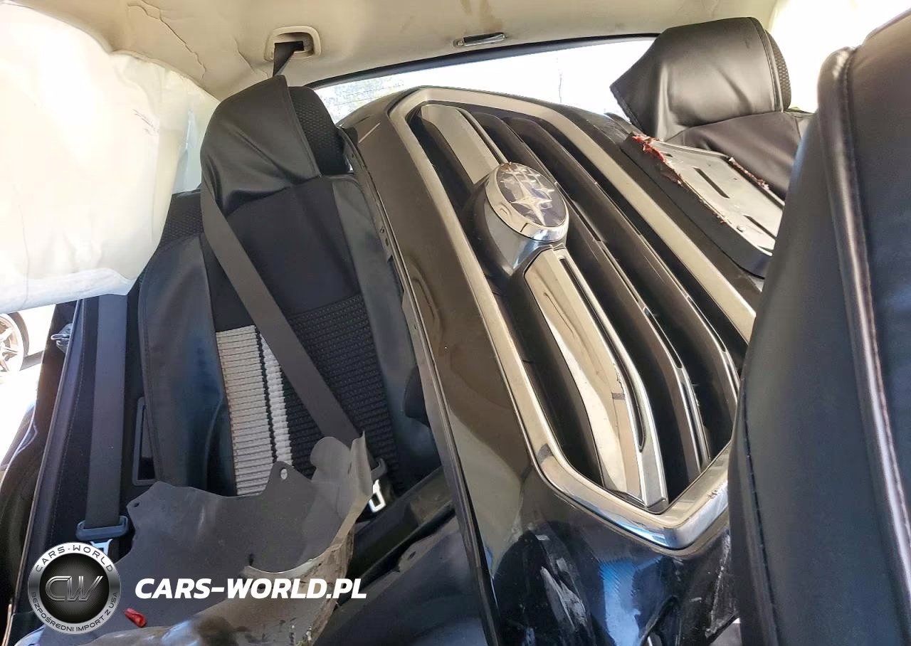 2018 Subaru Outback 2.5I Premium VIN:4S4BSACC3J3336395 - 10