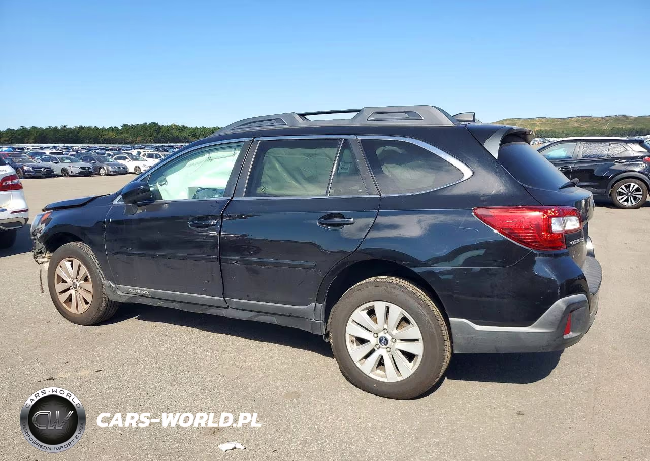 2018 Subaru Outback 2.5I Premium VIN:4S4BSACC3J3336395 - 2