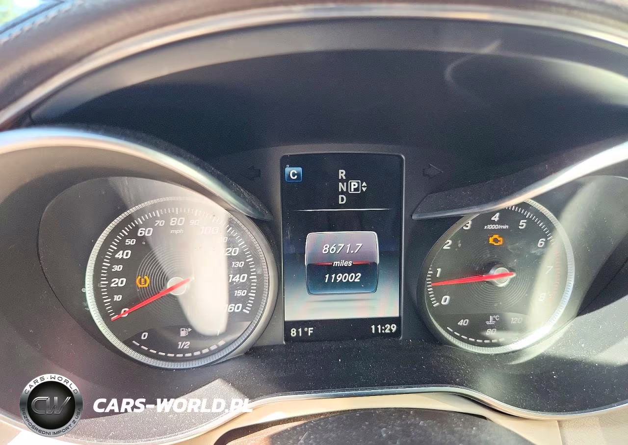 2015 Mercedes-Benz C 300 4Matic VIN:55SWF4KB8FU030130 - 9