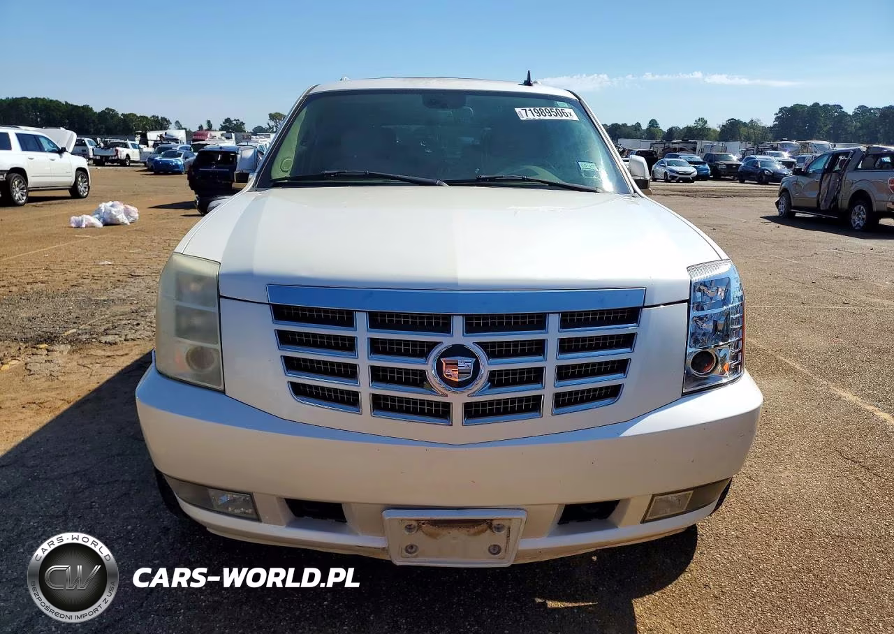 2007 Cadillac Escalade Luxury VIN:1GYFK63807R237158 - 5