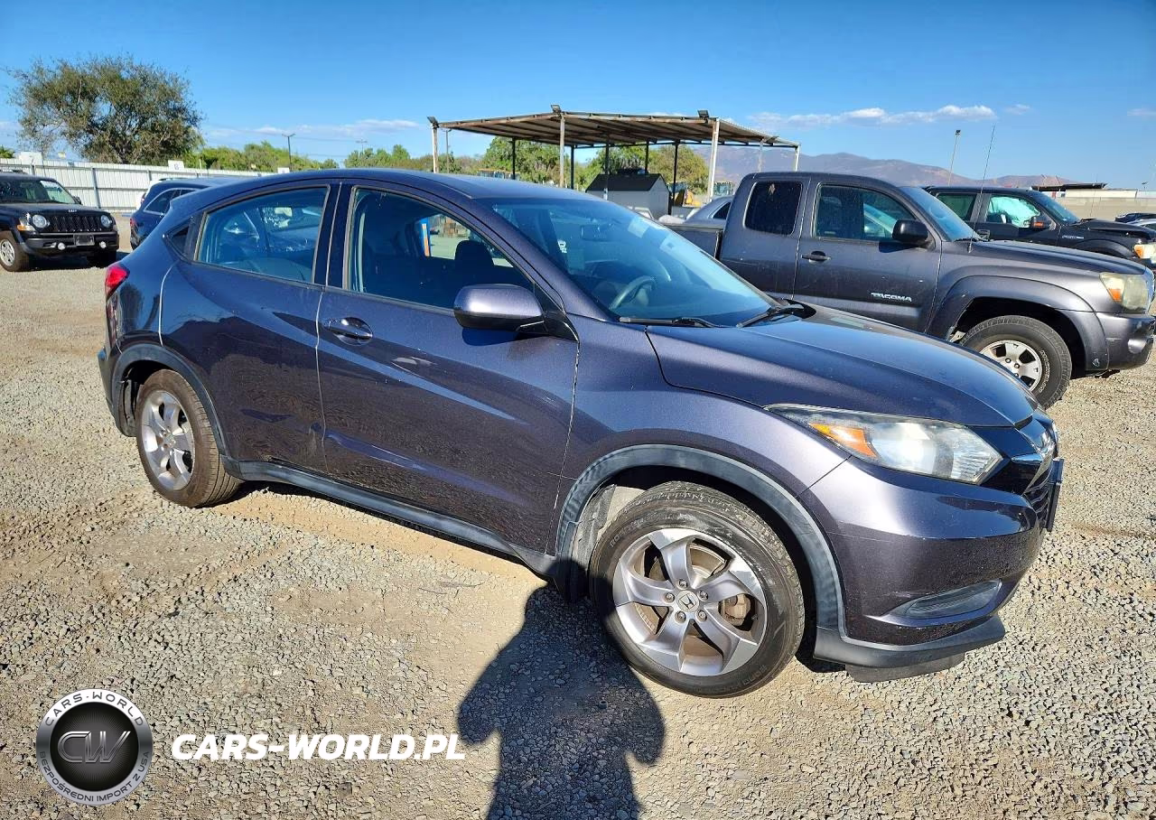 2018 Honda Hr-V Lx VIN:3CZRU5H30JG704701 - 4