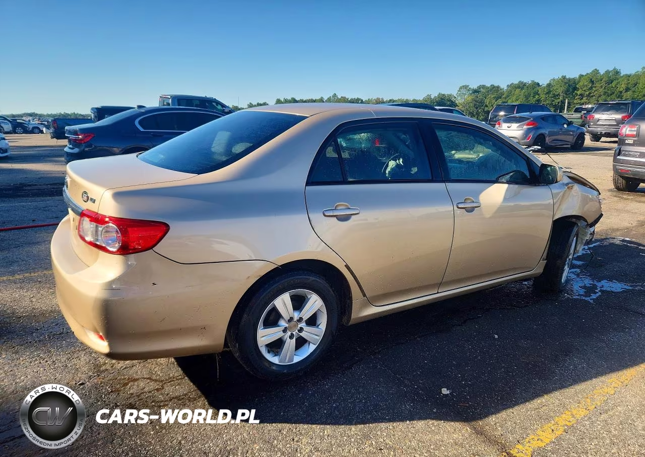 2011 Toyota Corolla Le VIN:JTDBU4EE1B9144938 - 3