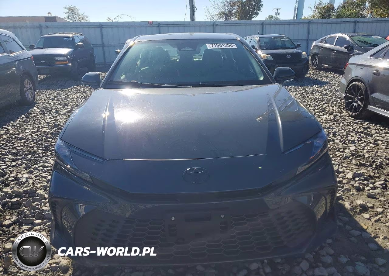 2026 Toyota Camry Se VIN:4T1DAACK2TU302870 - 5