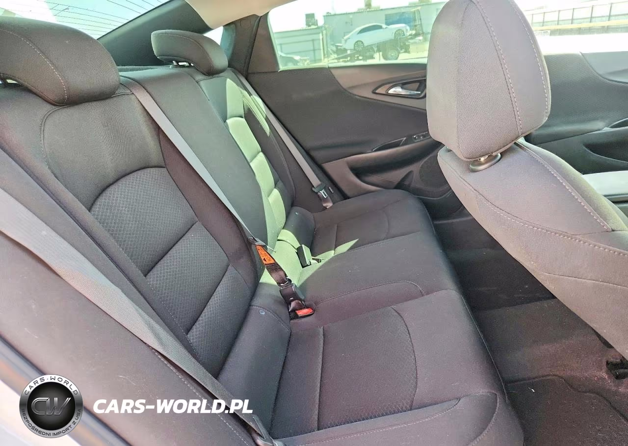 2021 Chevrolet Malibu Rs VIN:1G1ZG5ST4MF041573 - 10