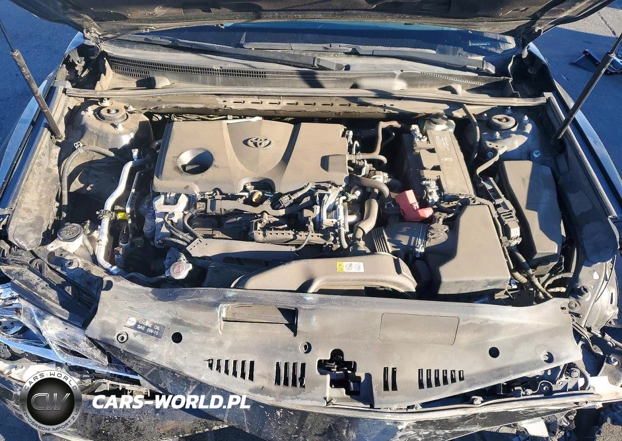 2018 Toyota Camry Le VIN:4T1B11HKXJU127197 - 11