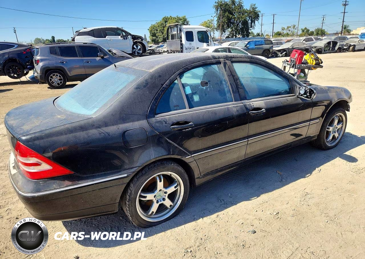 2001 Mercedes-Benz C 320 VIN:WDBRF64J91F100932 - 3