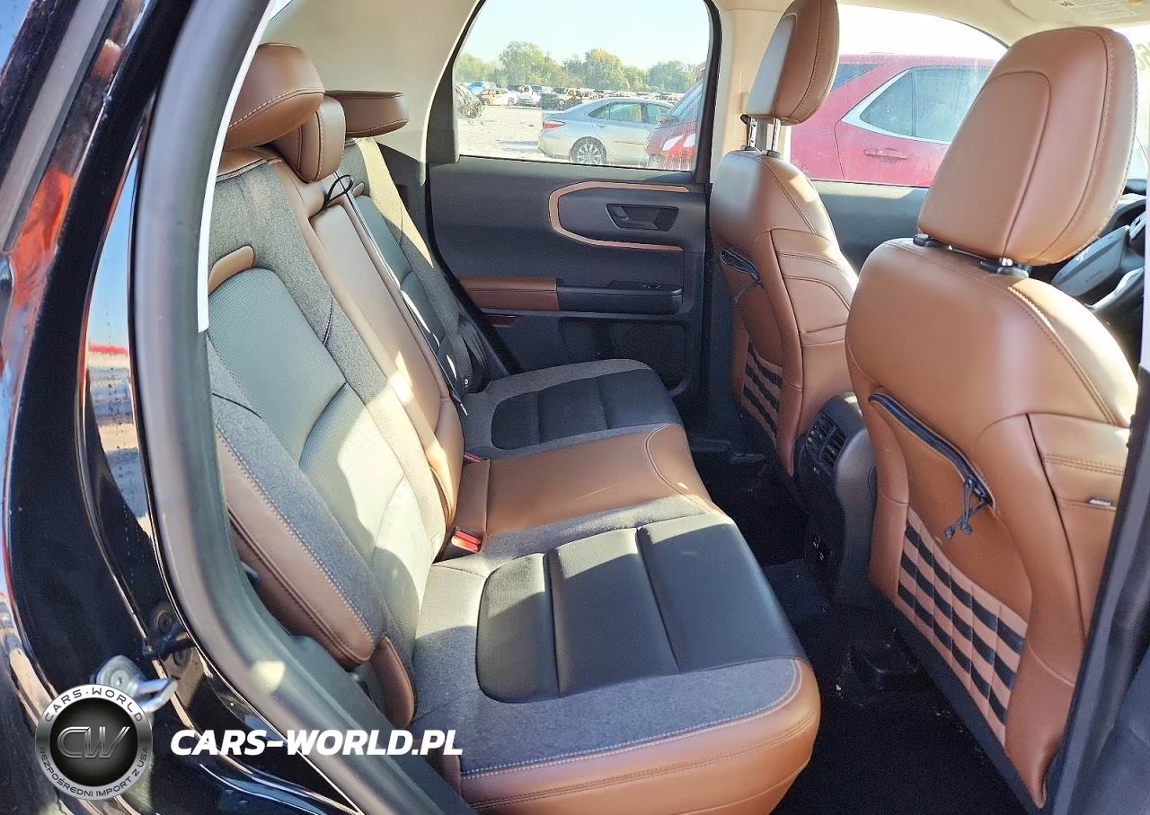 2021 Ford Bronco Sport Outer Banks VIN:3FMCR9C68MRB12540 - 10