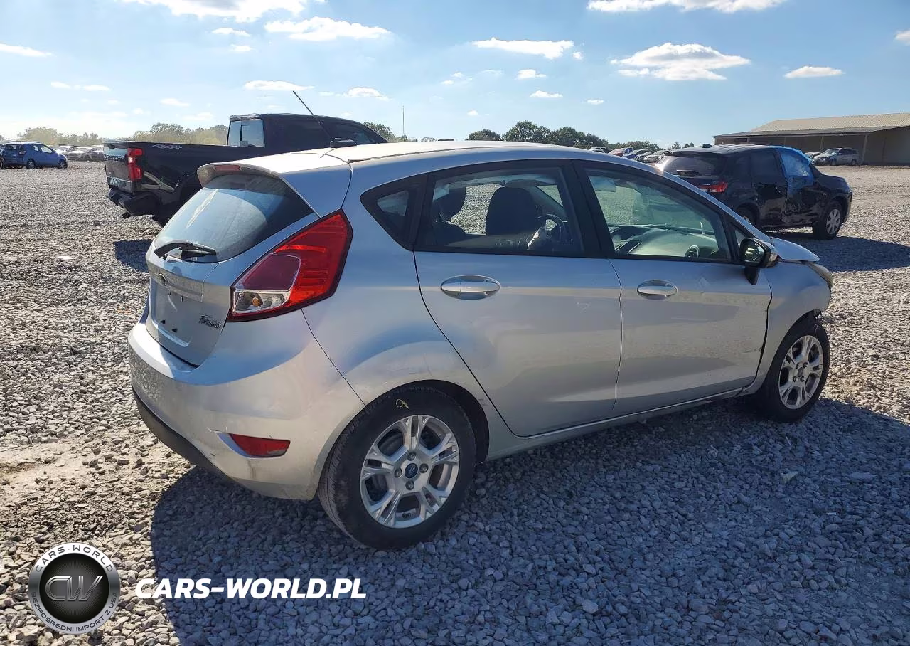 2015 Ford Fiesta Se VIN:3FADP4EJ0FM118566 - 3