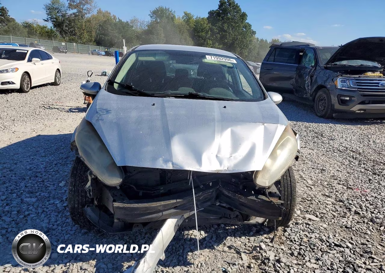 2015 Ford Fiesta Se VIN:3FADP4EJ0FM118566 - 5