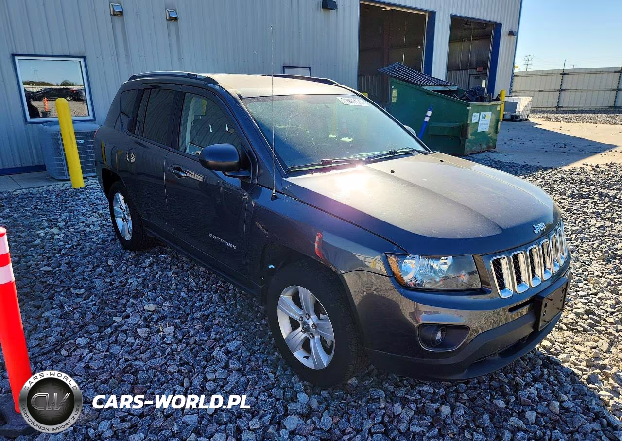 2015 Jeep Compass Sport VIN:1C4NJDBB1FD239101 - 4