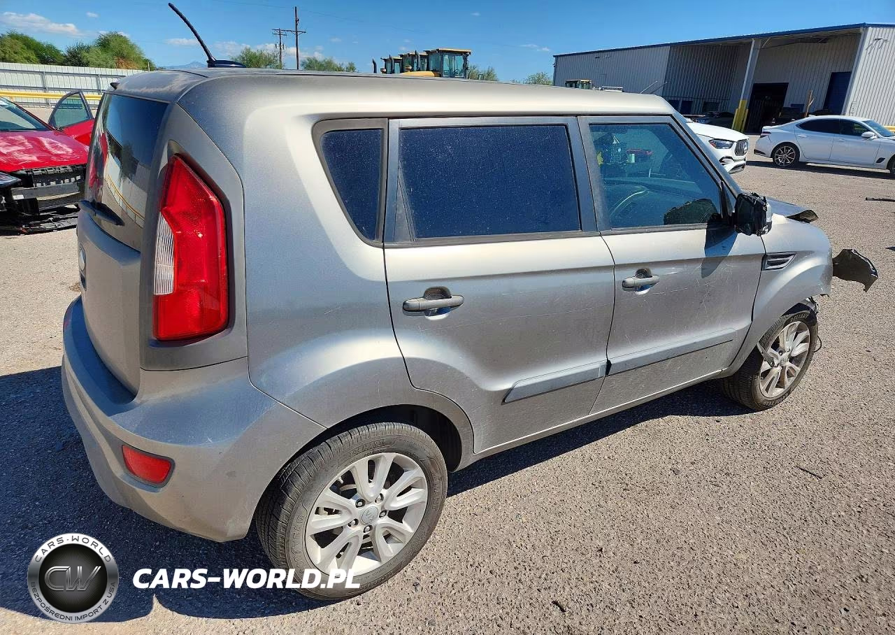 2013 Kia Soul + VIN:KNDJT2A61D7620718 - 3