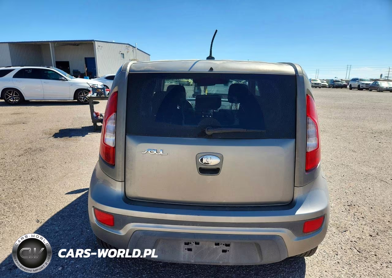 2013 Kia Soul + VIN:KNDJT2A61D7620718 - 6