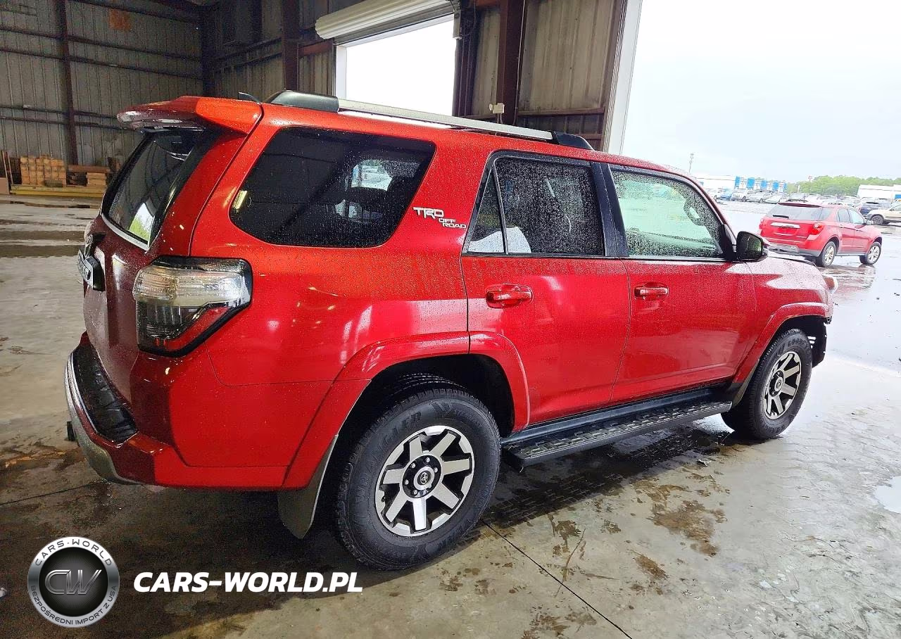 2018 Toyota 4Runner Trd Off-Road Premium VIN:JTEBU5JR0J5488325 - 3