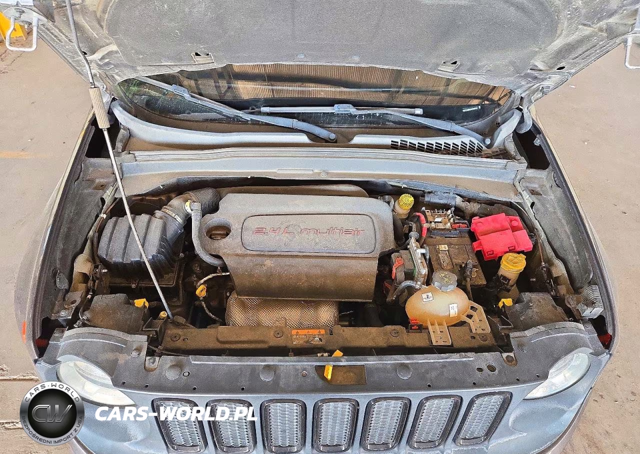 2018 Jeep Renegade Latitude VIN:ZACCJABB2JPH39378 - 11